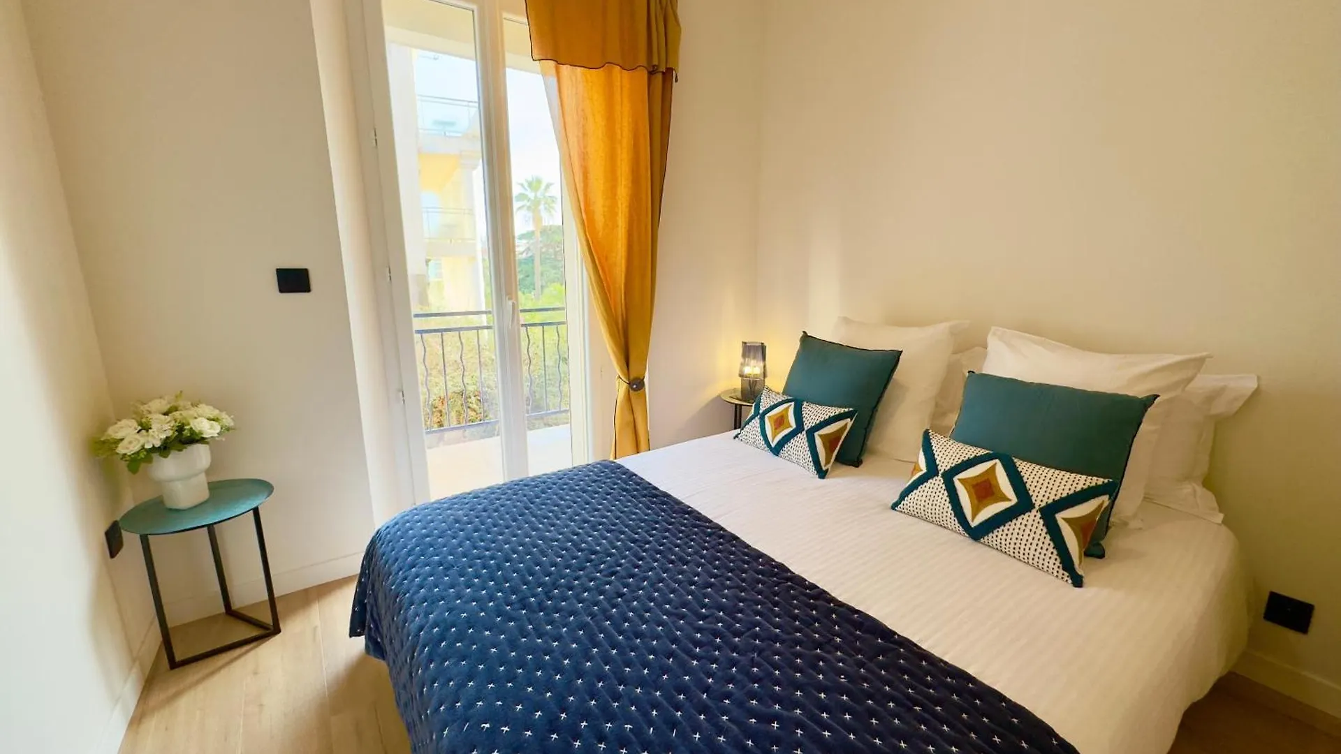 Tres Bel Appartement Entierement Renove - 2Mn Croisette Cannes Apartment
